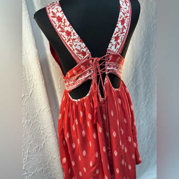 LULUS- Boho Red 🌹Floral Deep V-Neck Mini Dress (L) - Picture 8 of 13
